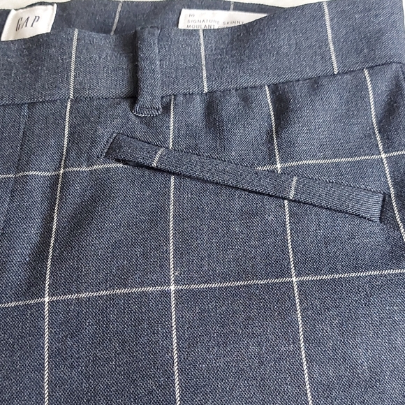 GAP trousers, size 10, skinny ankle, inseam 28", heavier weight fabric - Picture 4 of 5